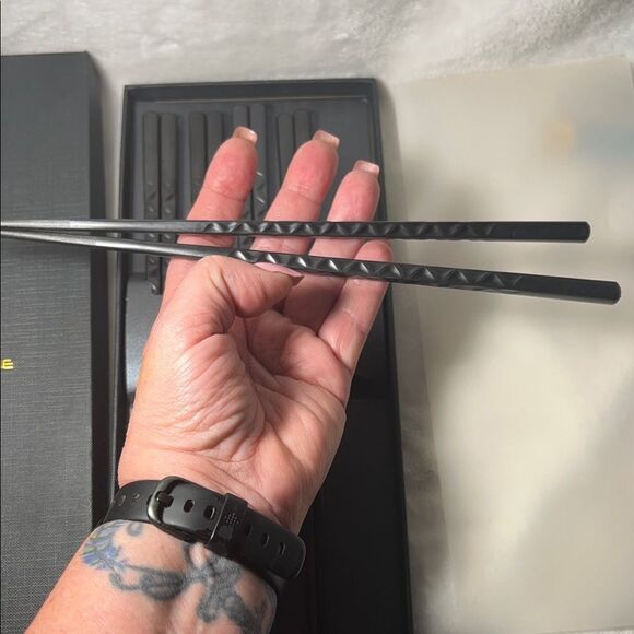 Black Chopsticks Set - Picture 3 of 8